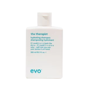 Witte fles Evo The Therapist Hydrating Shampoo van 300 ml met blauwe tekst op de voorkant.