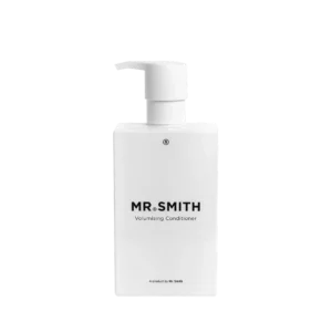 Witte fles van Mr. Smith Volumising Conditioner met pompdop en minimalistisch ontwerp.